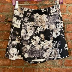 Jennyfer Floral Print Skater Skirt
